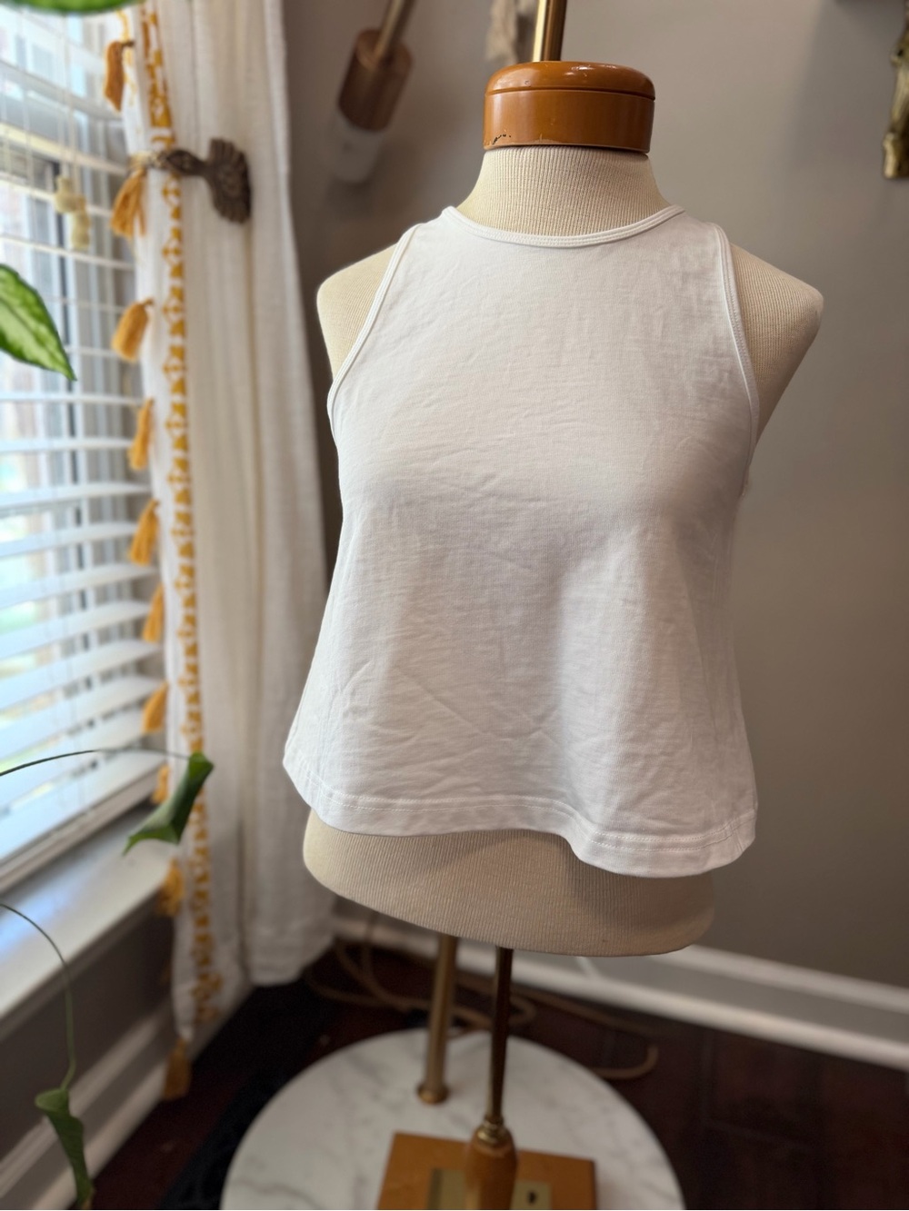 Apiece Apart - Women’s White Sleeveless Crop Tank Top